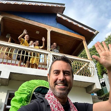 Eviana Homestay Dardzsiling Kültér fotó
