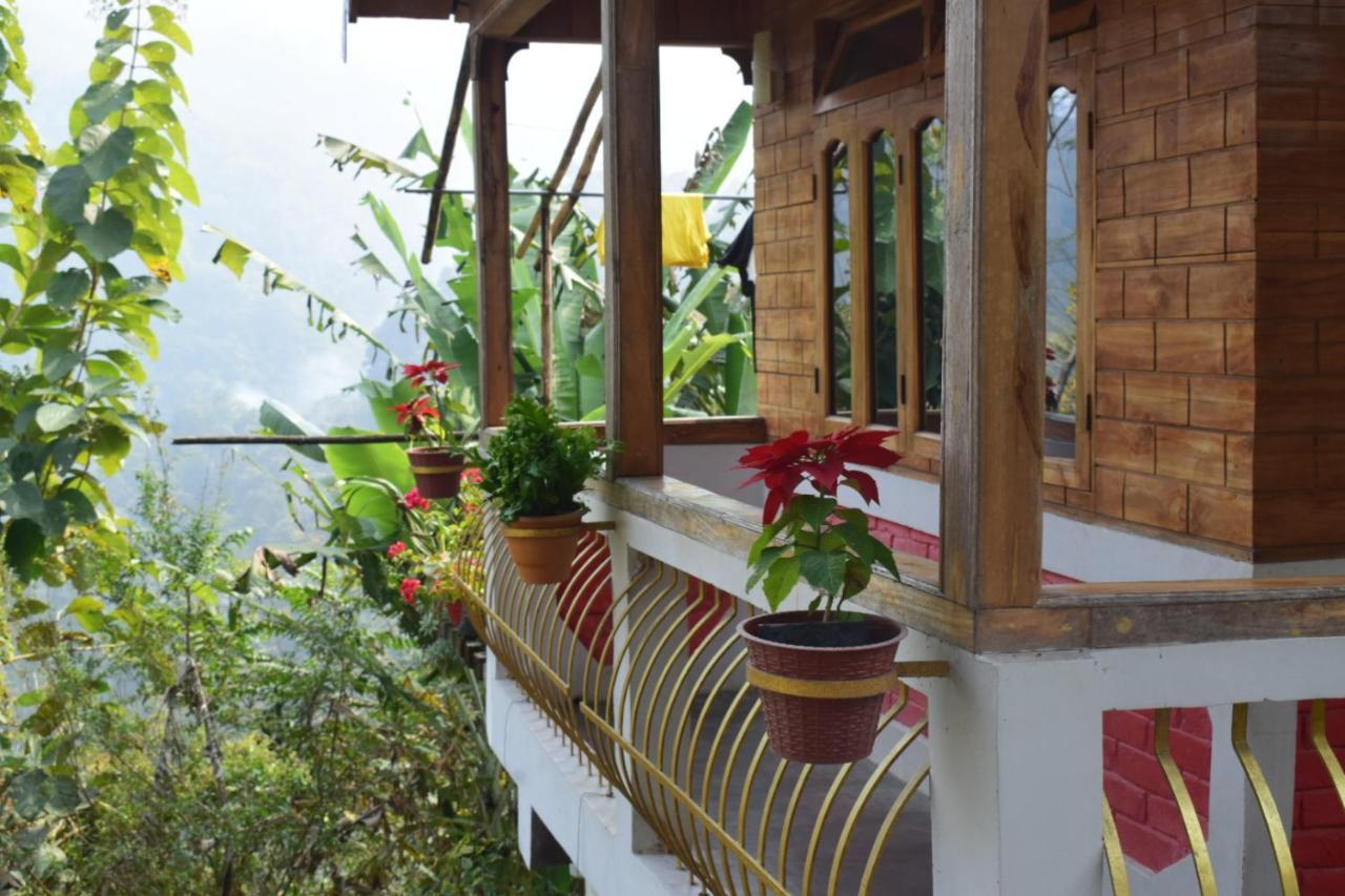 Eviana Homestay Dardzsiling Kültér fotó